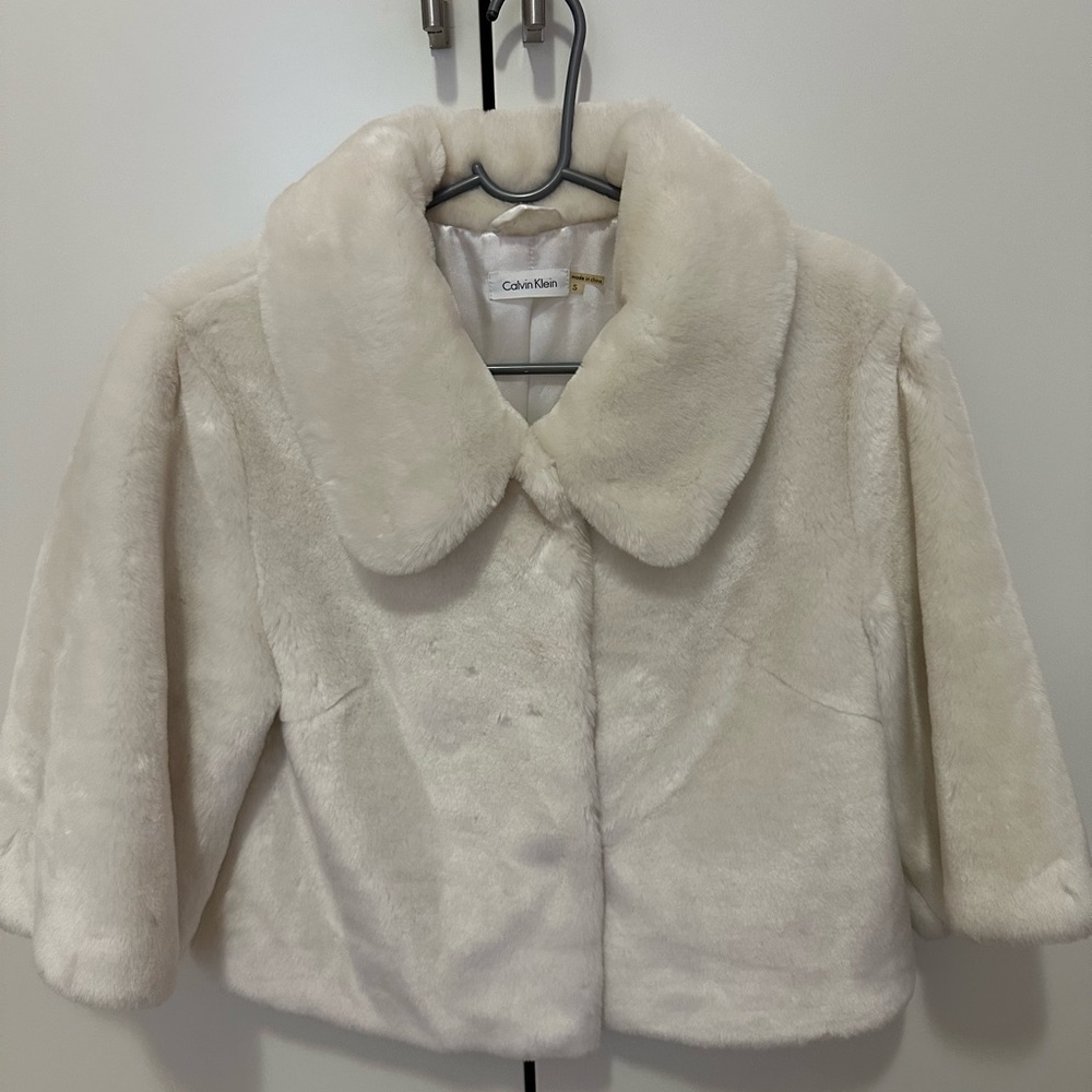 Calvin Klein  Elegant White Faux Fur Jacket. Size small